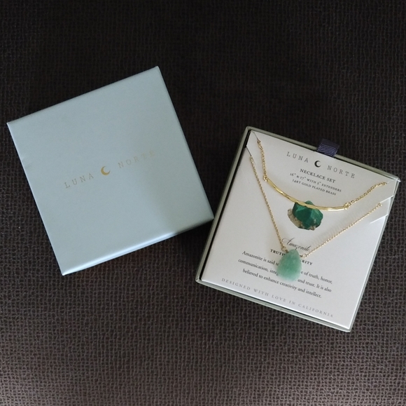 Luna🌙 Norte Double✌️ Gold Necklace Set - Picture 9 of 14